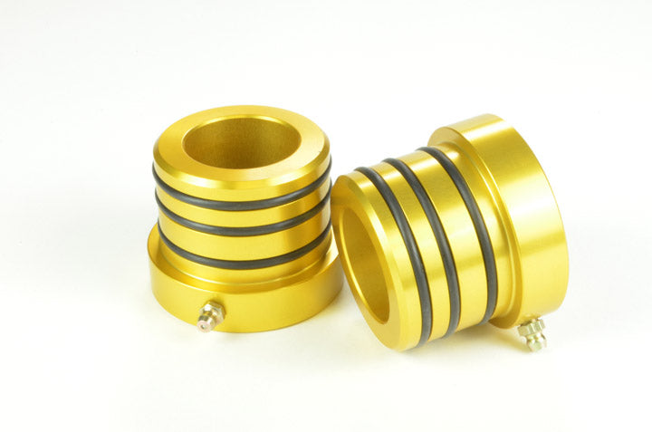 ~(5 lbs. 8X8X8)~ Keep the dirt and grime out of your Dynatrac Dana 44 ProRock axle tubes with RCV Dana 44 tube seals. The kit comes complete with 2 re-buildable tube seals each with 3 O-ring seals on the outer and 2 washer seals on the inner. Rebuilding