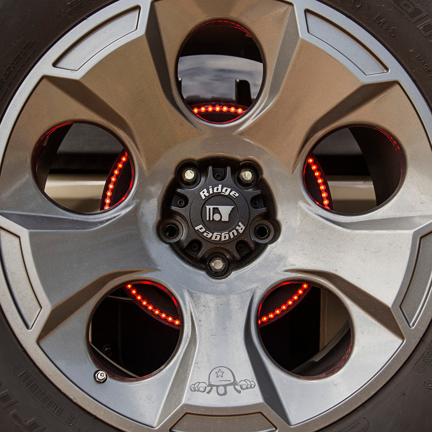 ~(1.4 lbs. 13X13X1)~ Third Brake Light Ring LED
