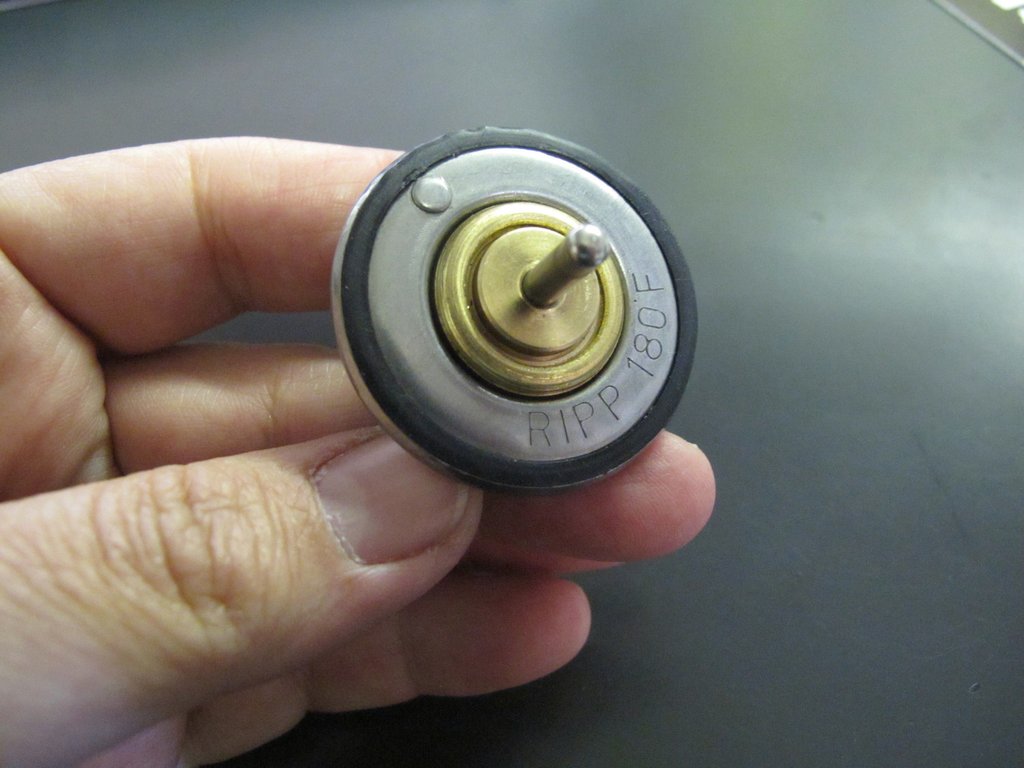 ~(1 lbs. 4X4X4)~ Pentastar 180 Deg Thermostat 3.6L 12-16 Wrangler/Grand Cherokee/Durango